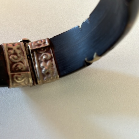 Vintage Artisan Wood and Metal Bracelet - Picture 12 of 15